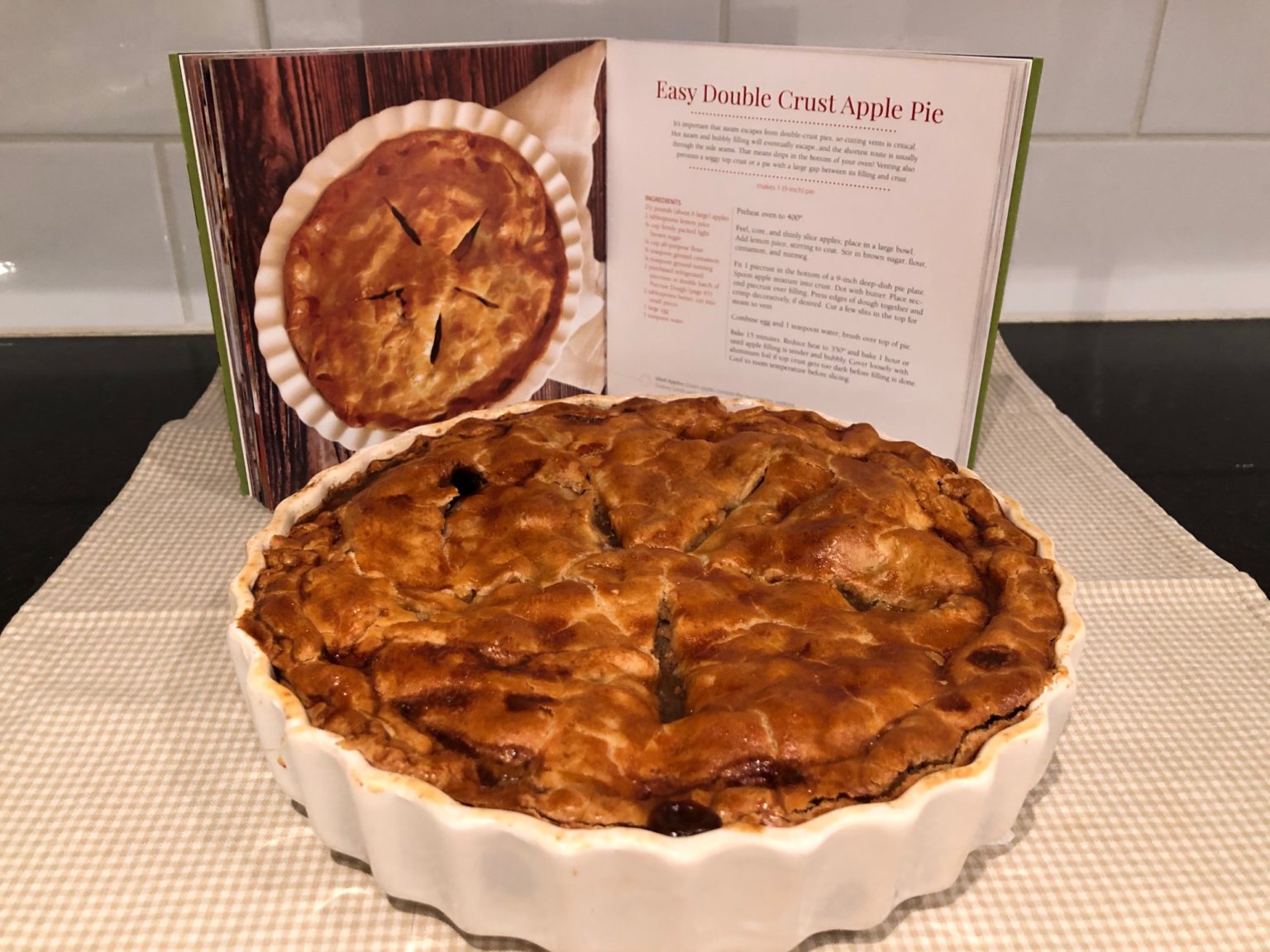 Easy DoubleCrust Apple Pie Adventure Publications