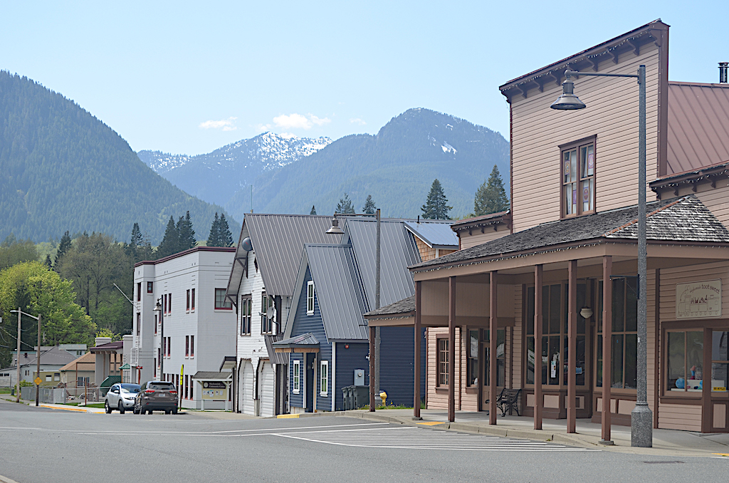 Little Washington: A Nostalgic Look at the Evergreen State's Smallest Towns  - AdventureKEEN